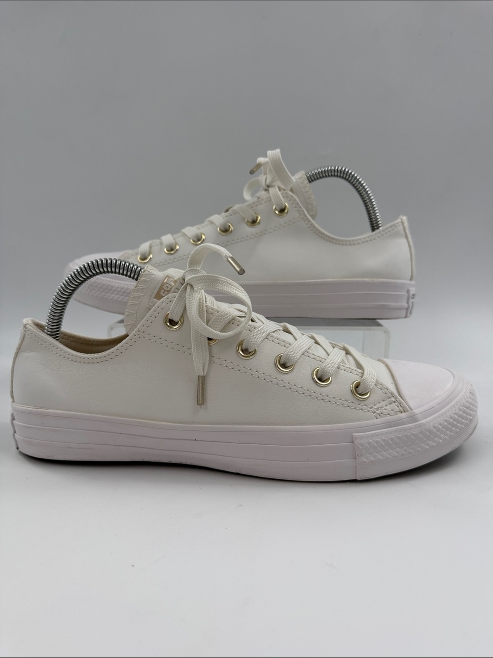 Converse Chuck Taylor All Star Mono Leather Low Top Casual Sneakers Women's 9.0